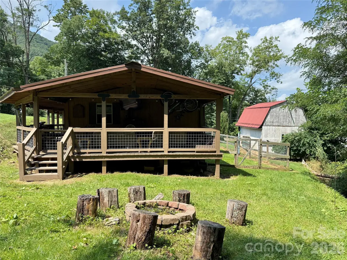 433 Little Cove Road, Waynesville, NC 28786 - #1
