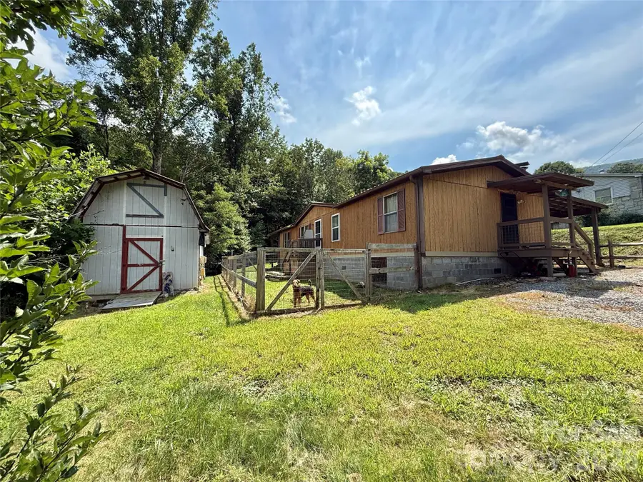 433 Little Cove Road, Waynesville, NC 28786 - #3