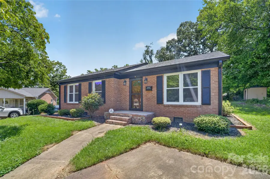 4040 Burnham Court, Winston Salem, NC 27105 - #2