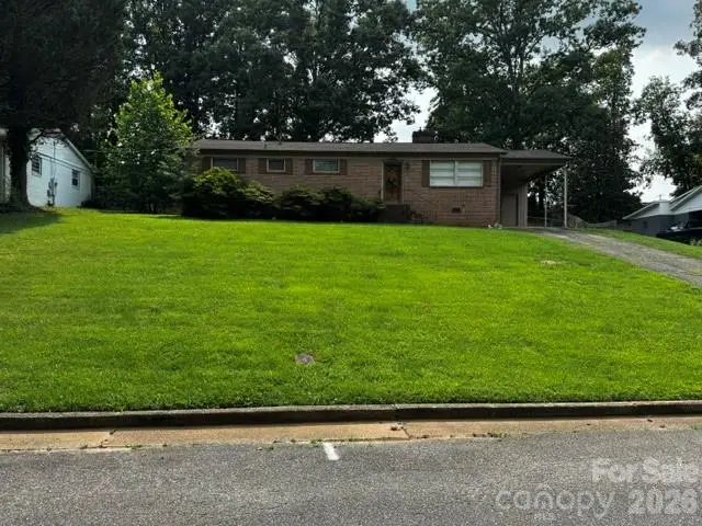 529 10th Street Place Nw, Hickory, NC 28601 - #2