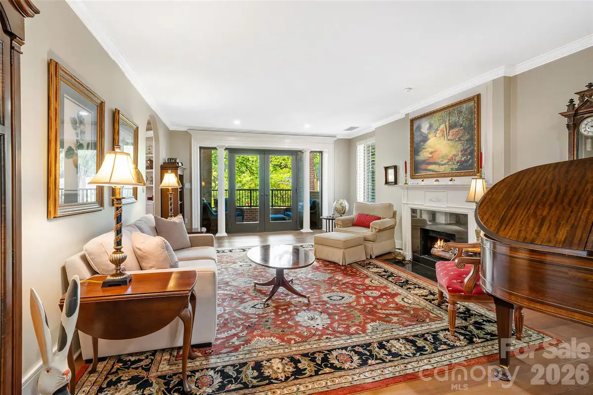 810 Cherokee Road, Charlotte, NC 28207 - #1
