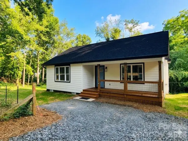 12 Overbrook Place, Asheville, NC 28805