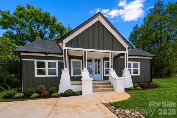 317 Old Airport Road #33, Statesville, NC 28677