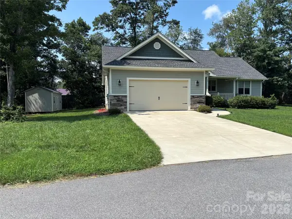 14 Wood Path Lane, Arden, NC 28704