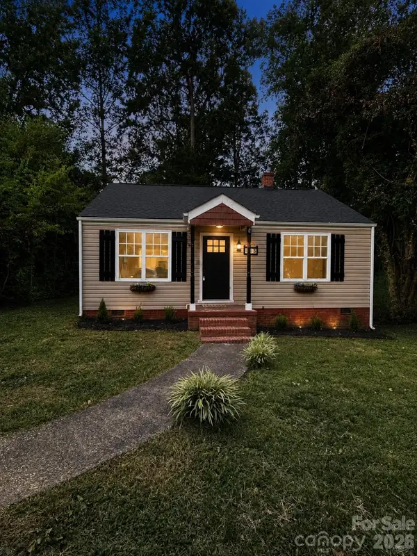 1815 Arnold Drive, Charlotte, NC 28205
