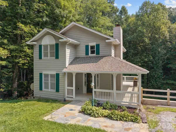 218 Junaluska Oaks Drive, Waynesville, NC 28786