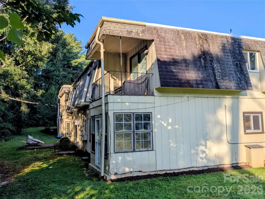 75 Jolly Lane #D4, Hendersonville, NC 28739 - #3