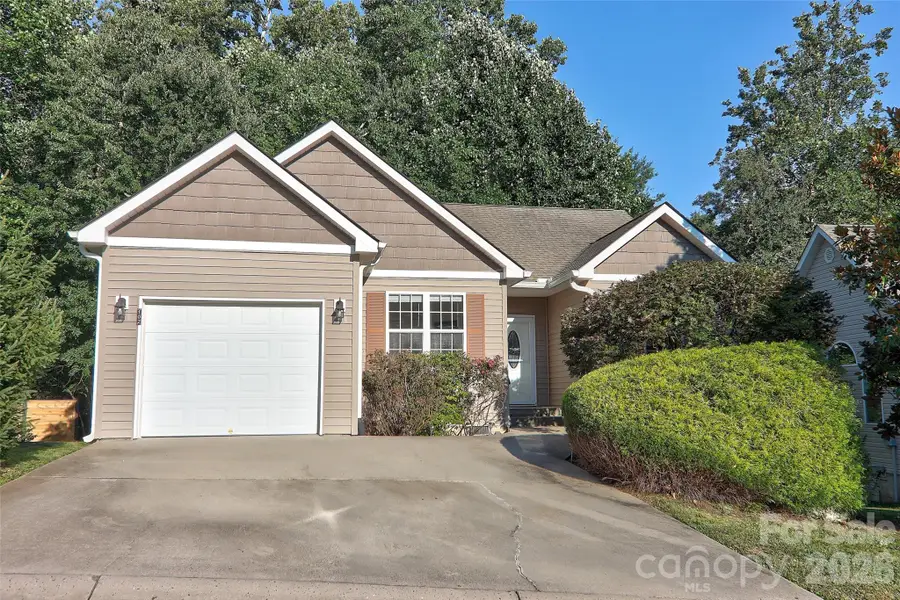 102 Woodcreek Circle, Swannanoa, NC 28778 - #3