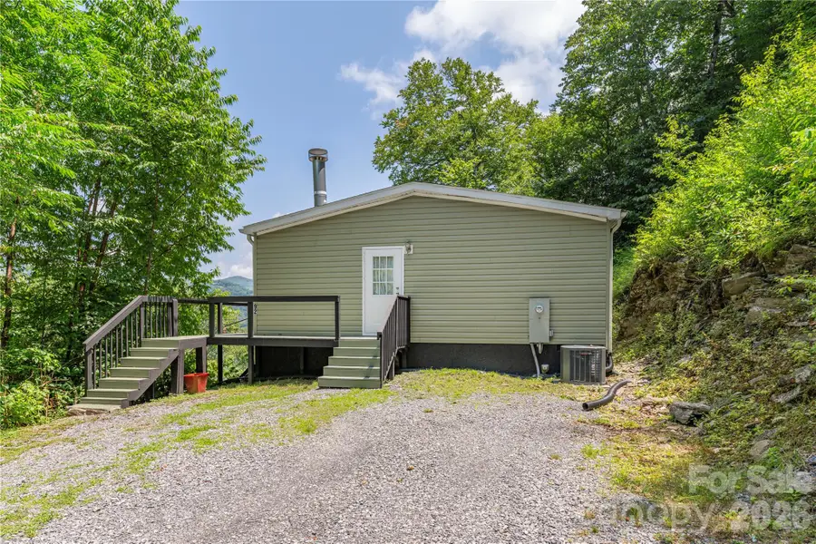 92 Bobcat Road, Maggie Valley, NC 28751 - #2