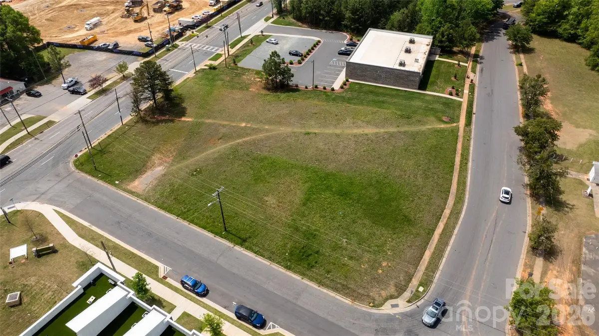 3102 W Boulevard Boulevard W, Charlotte, NC 28208 - #1