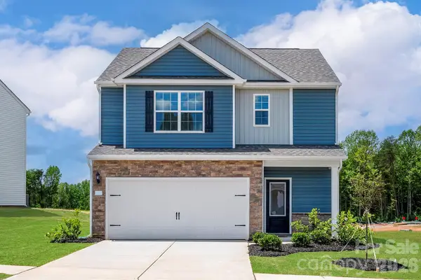 8126 Cravat Court, Charlotte, NC 28215