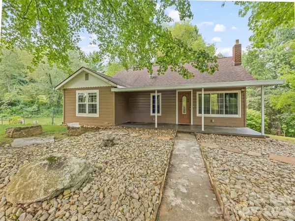 206 Terrell Cove Road, Canton, NC 28716
