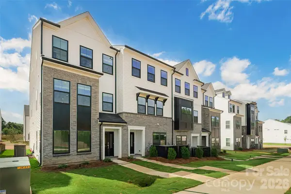 7530 Mashburn Drive, Charlotte, NC 28269