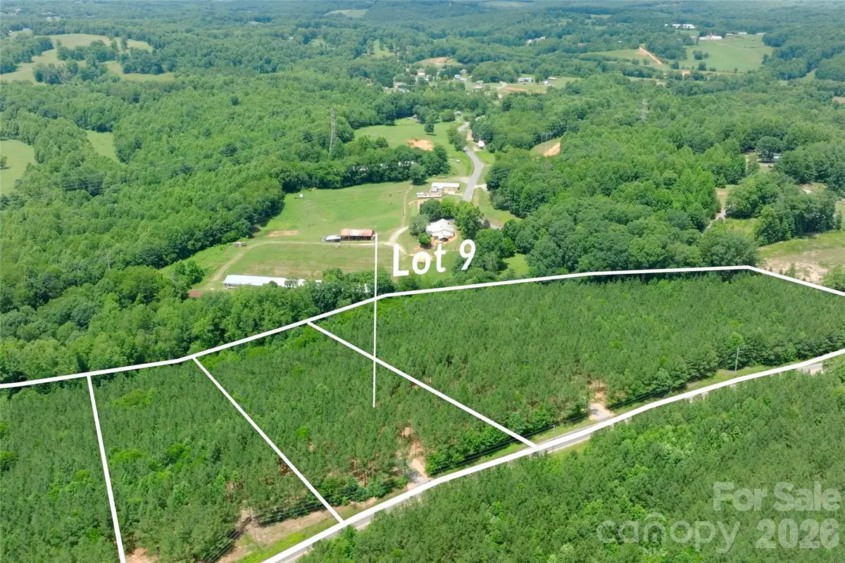 9 Morrison Road, Morganton, NC 28655 - #1