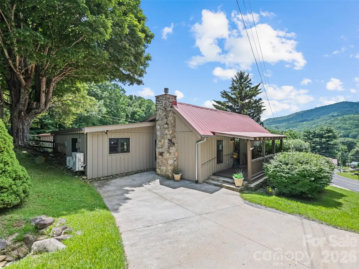 404 Red Bank Road, Waynesville, NC 28786 - #1