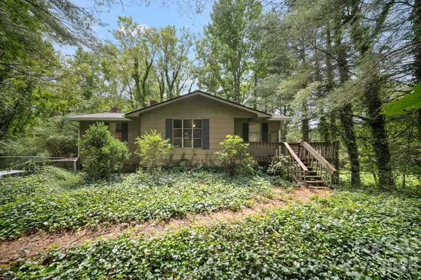 649 Monte Vista Road, Candler, NC 28715