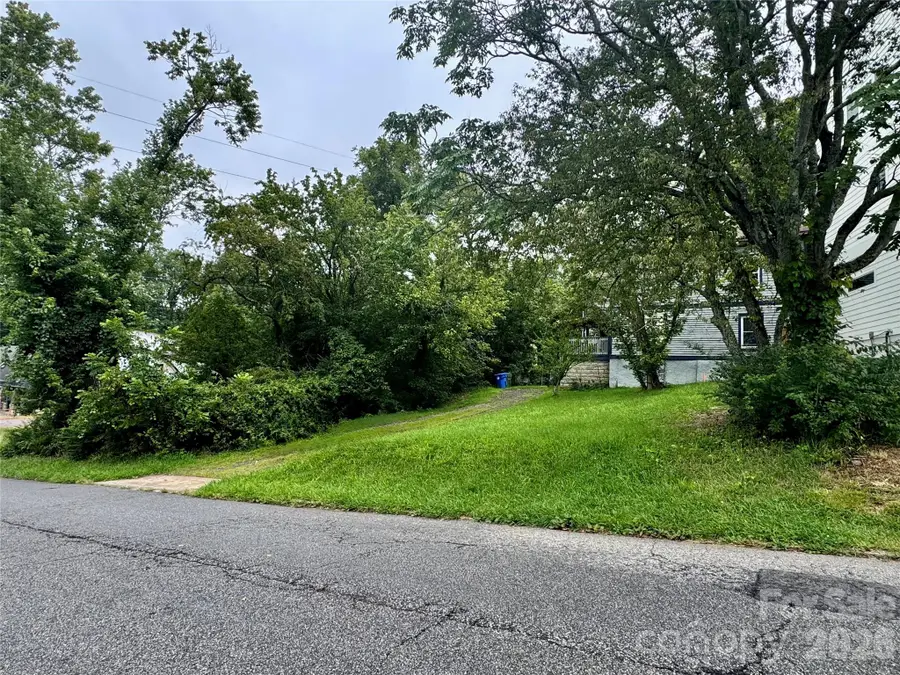 20 Roberts Street, Asheville, NC 28801 - #3