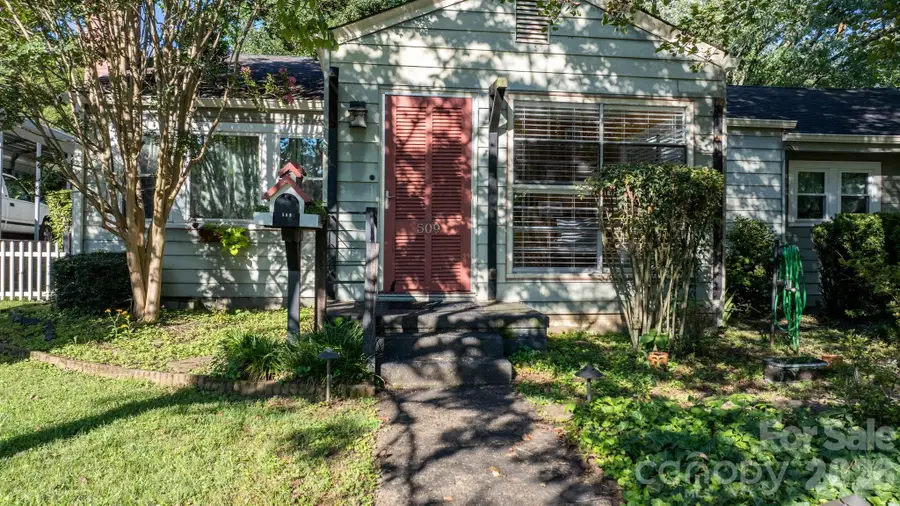 509 Westview Street Sw, Lenoir, NC 28645 - #3