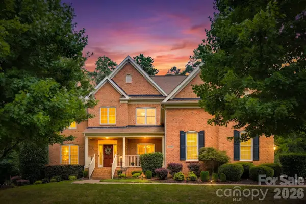 16506 Doves Canyon Lane, Charlotte, NC 28278