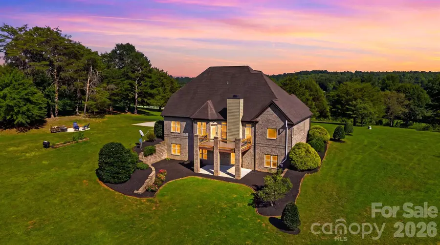 8040 Young Road, Hickory, NC 28602 - #2