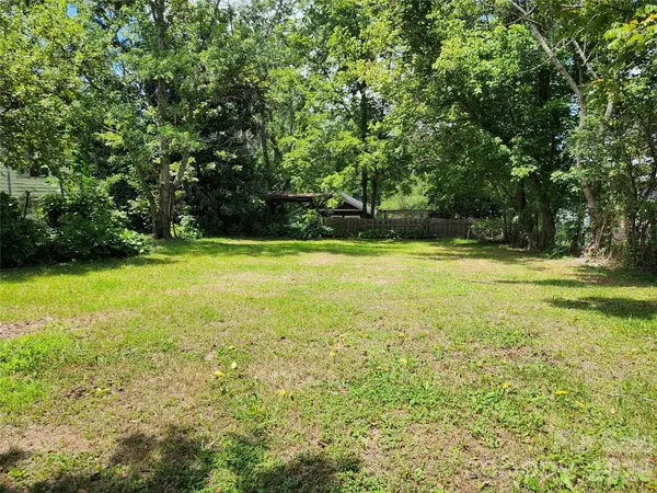 198 Fayetteville Street #83, Asheville, NC 28806