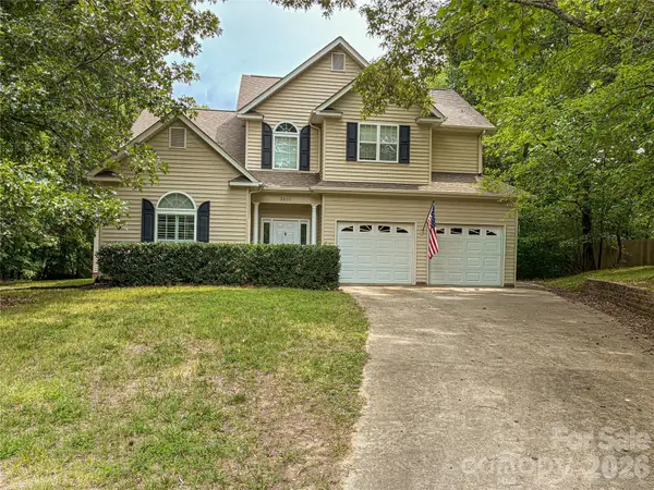 2600 Rustic Ridge Court, Charlotte, NC 28270