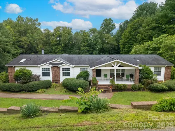 15 Windy Canyon Road, Candler, NC 28715
