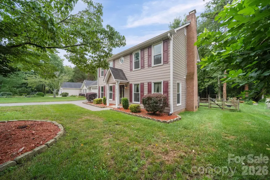 2527 Heathershire Lane, Matthews, NC 28105 - #2