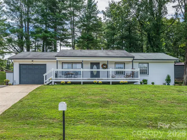 7 Southwicke Drive, Arden, NC 28704