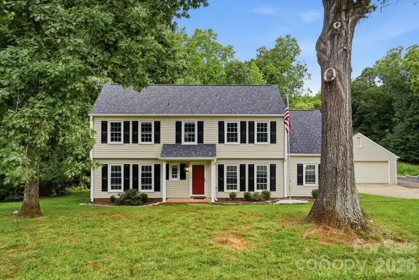 10211 Meadow Hollow Drive, Charlotte, NC 28227