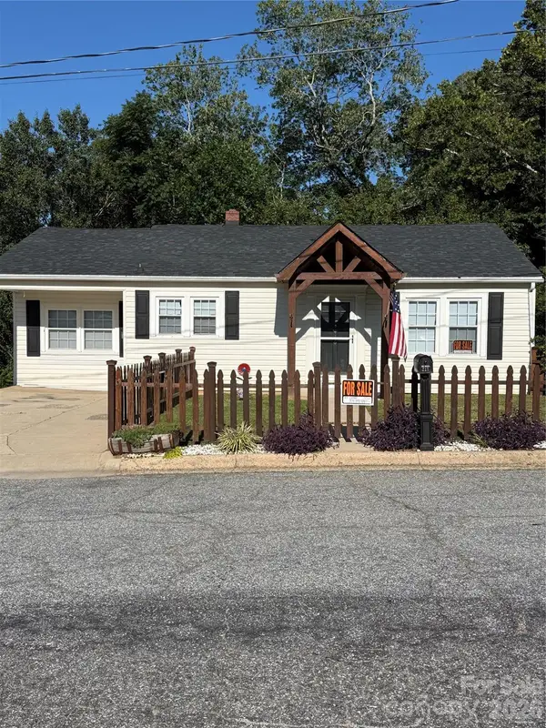 416 Edgewood Drive Sw, Lenoir, NC 28645