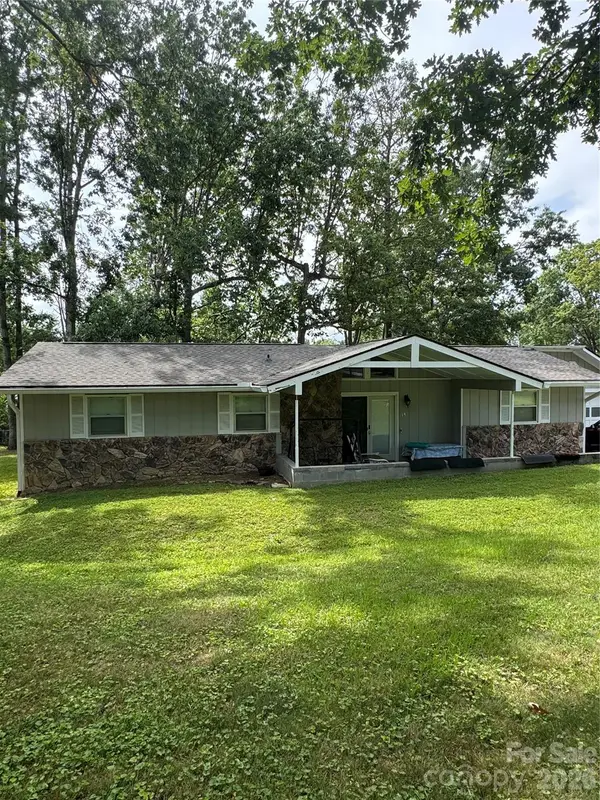 14 Palatka Street, Arden, NC 28704