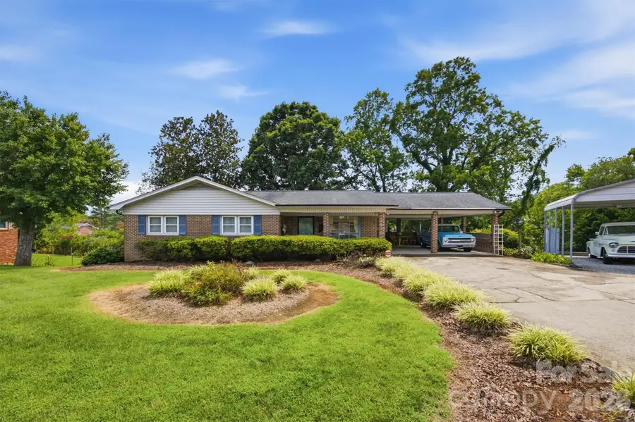 2711 Fairway Acres Circle, Lenoir, NC 28645 - #3