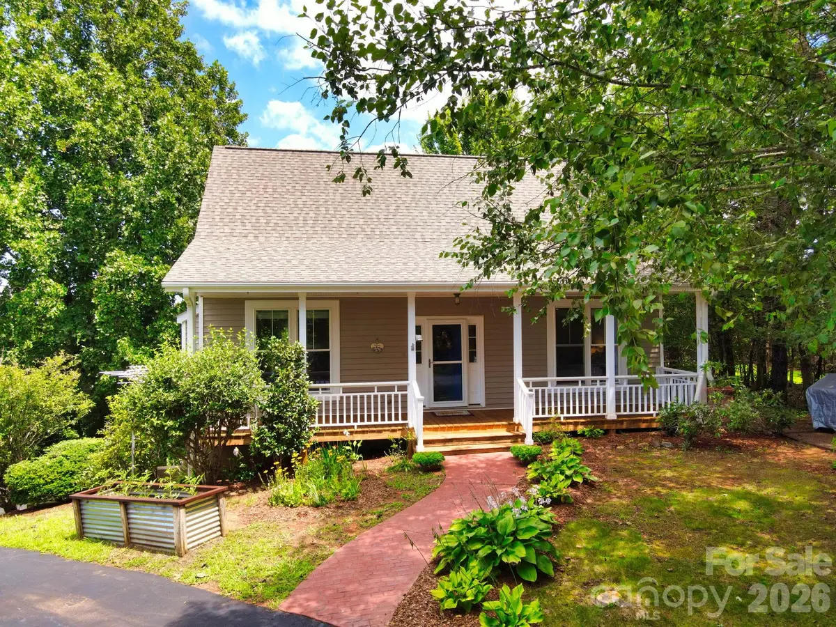 131 Macdougall Lane, Weaverville, NC 28787 - #1