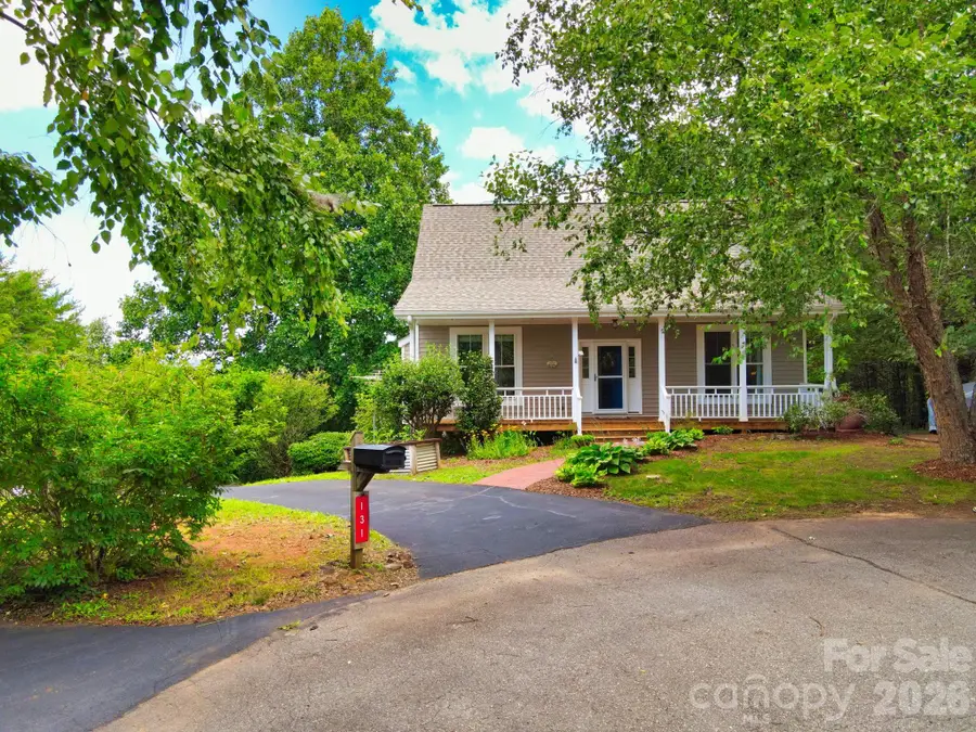 131 Macdougall Lane, Weaverville, NC 28787 - #2