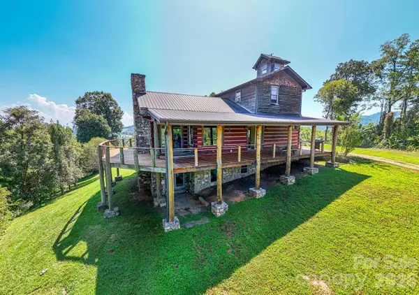 891 Logans Ridge Road, Marshall, NC 28753