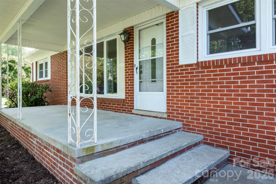 32 Kathy Drive, Waynesville, NC 28786 - #3