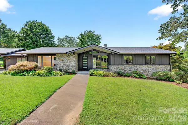 208 Dogwood Lane, Black Mountain, NC 28711