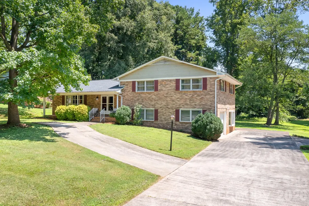 1009 Springs Road, Lincolnton, NC 28092 - #1