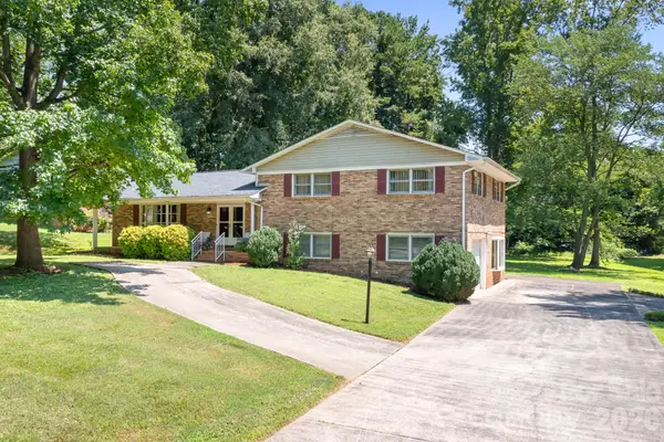 1009 Springs Road, Lincolnton, NC 28092