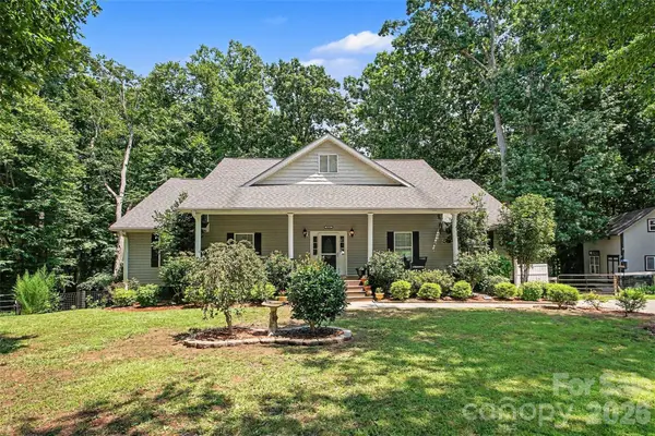 8446 Aqua Lane, Kannapolis, NC 28081