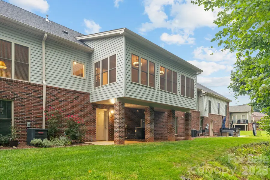 823 Iris Lane, Newton, NC 28658 - #3