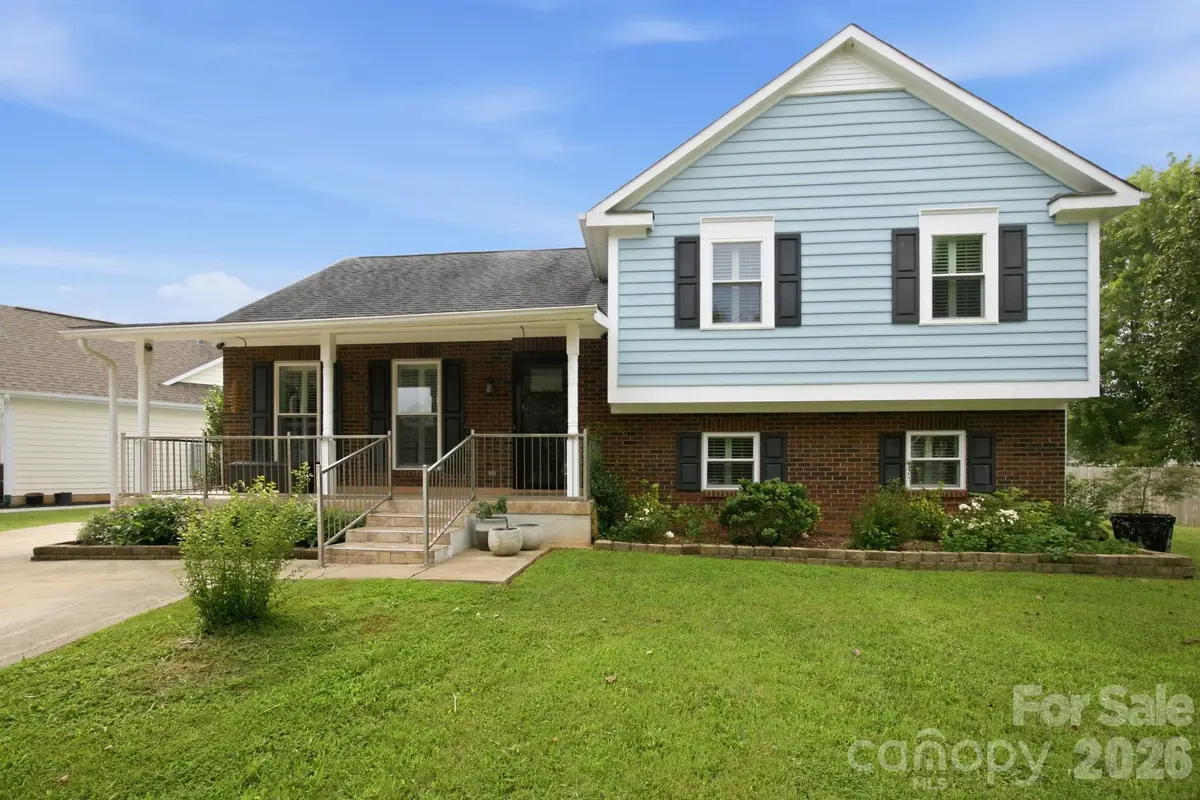 7017 Culloden More Court, Charlotte, NC 28217 - #1