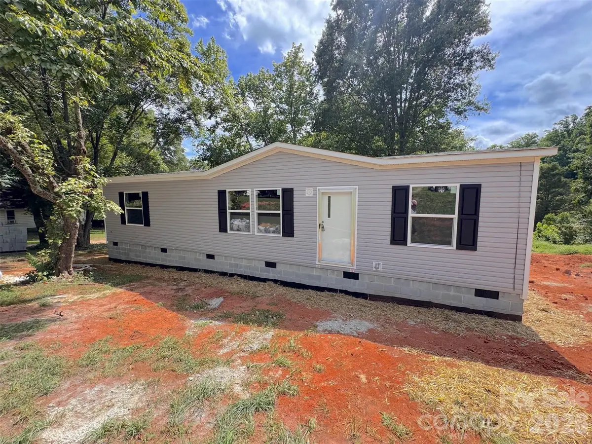 34 S Gaither Avenue, Newton, NC 28658 - #1