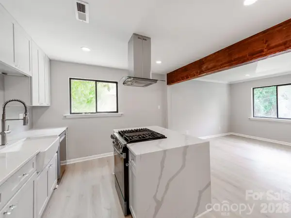 4925 Springview Road, Charlotte, NC 28213