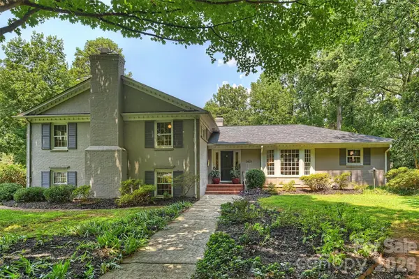 2601 Cloister Drive, Charlotte, NC 28211