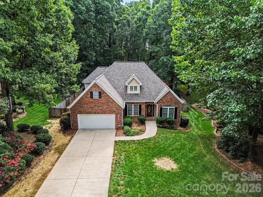 1928 Twin Ponds Drive, Hickory, NC 28602 - #3