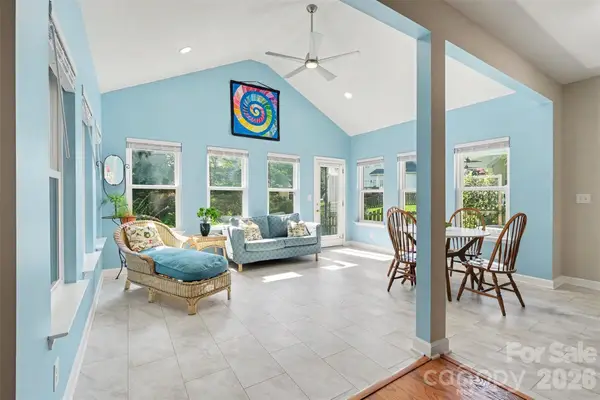 12034 Hampton Place Drive, Charlotte, NC 28269