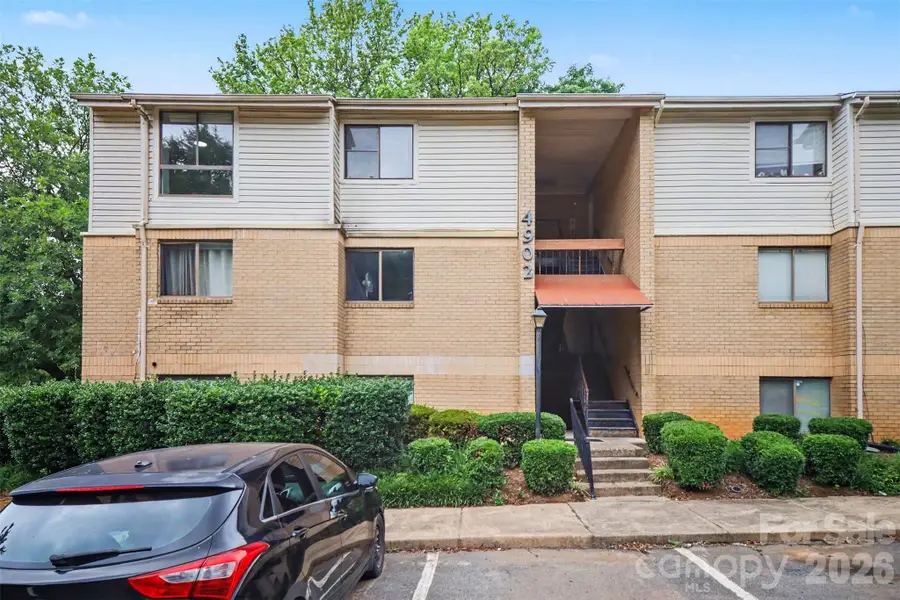 4902 Spring Lake Drive #E, Charlotte, NC 28212 - #2