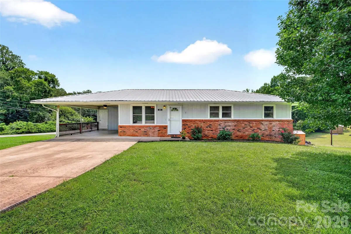 224 Cherokee Way, Marion, NC 28752 - #1